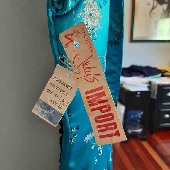 Vintage Judy's Chinese Collar Dress (Cheongsam) - Picture 5 of 6